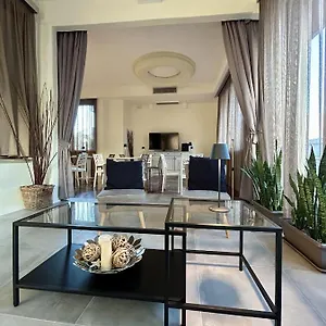 Franchi Hotell